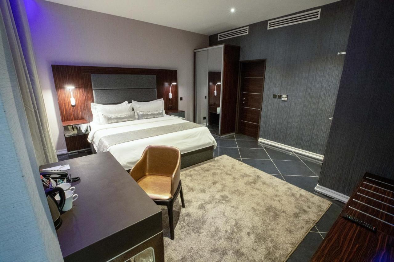 Bon Hotel Tripod Owerri 外观 照片